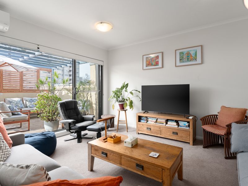 Open the doors and enjoy seamless indoor-outdoor living with the spacious entertaining terrace.