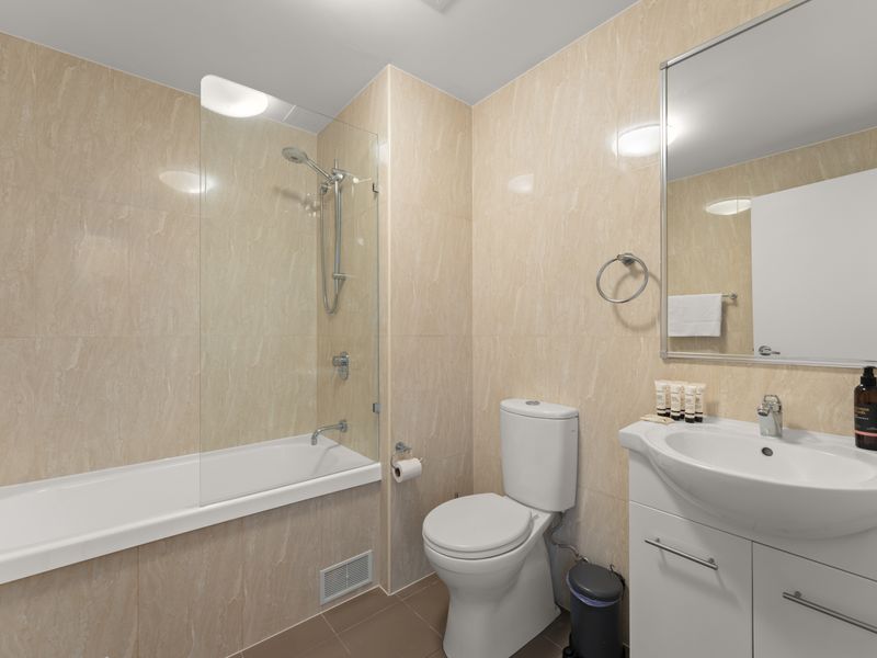 Unwind with a soak in the full-size bathtub after a day of sightseeing.