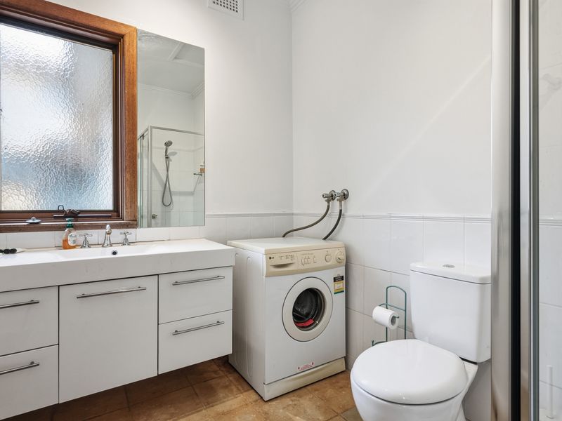 Downstairs bathroom 1 - and second washing machine provides everything needed for extended stays