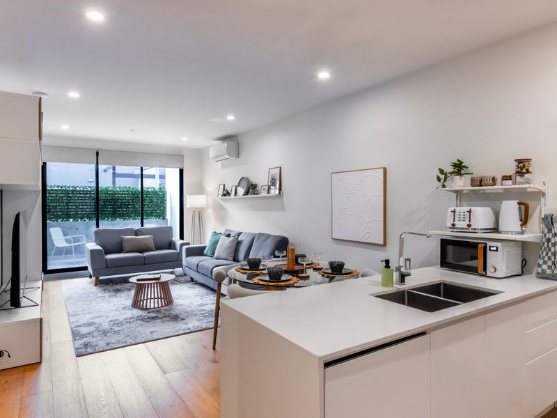 Welcome to a bright and contemporary apartment designed for a comfortable stay.