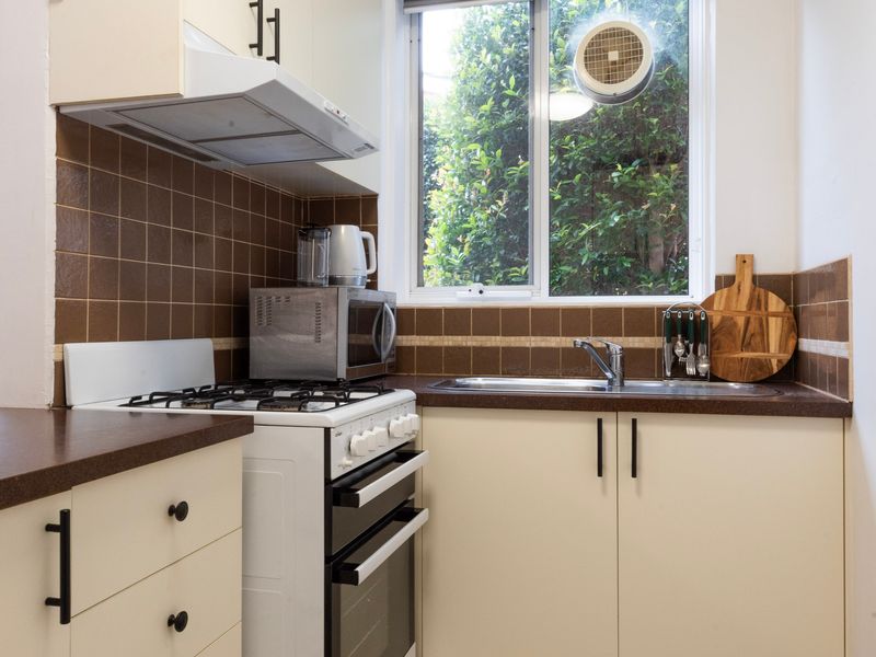 Functional kitchen with everything you need to prepare meals.