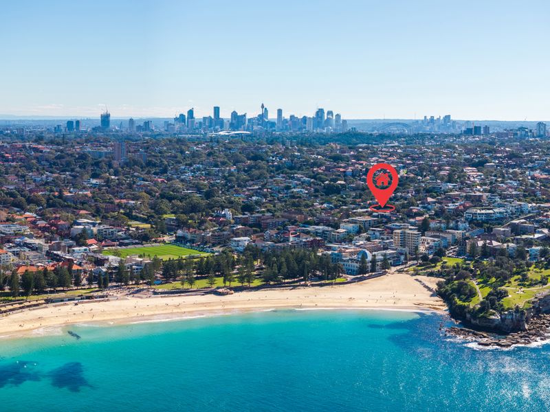 A prime location places you close to beaches, cafés, and local attractions.
