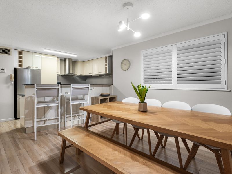 Open-plan kitchen and dining area