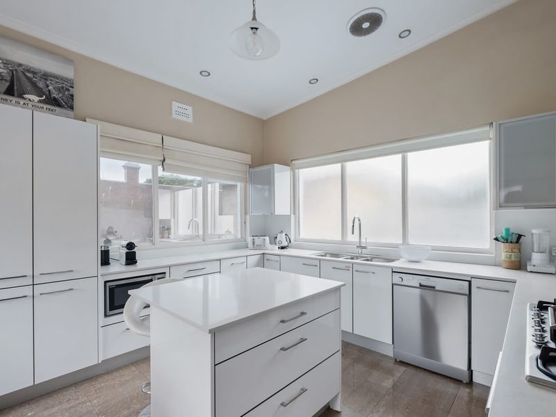 Mesmerising 3BR Home Cinema Room Spa Bath