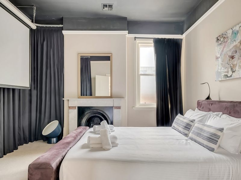 Mesmerising 3BR Home Cinema Room Spa Bath