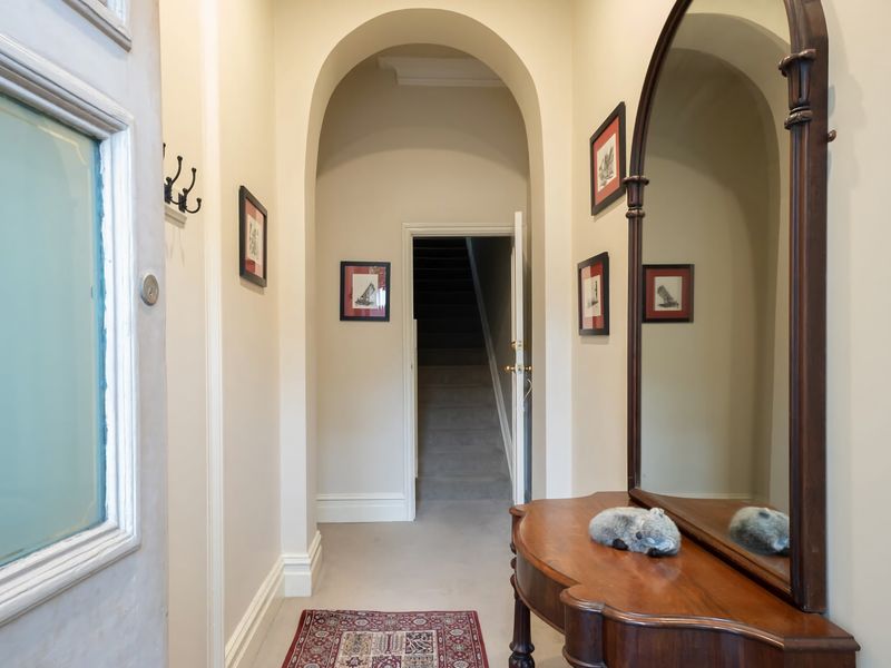 Mesmerising 3BR Home Cinema Room Spa Bath