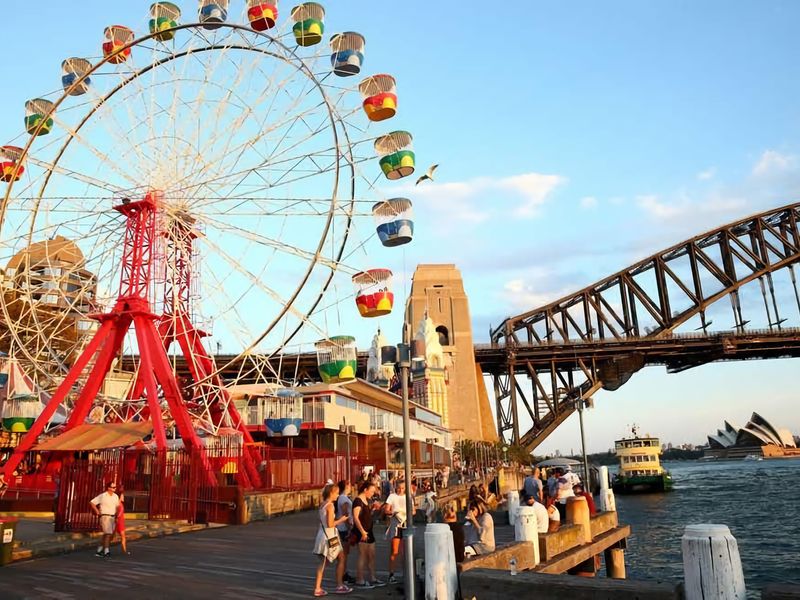 Mesmerising 3BR Home Cinema Room Spa Bath