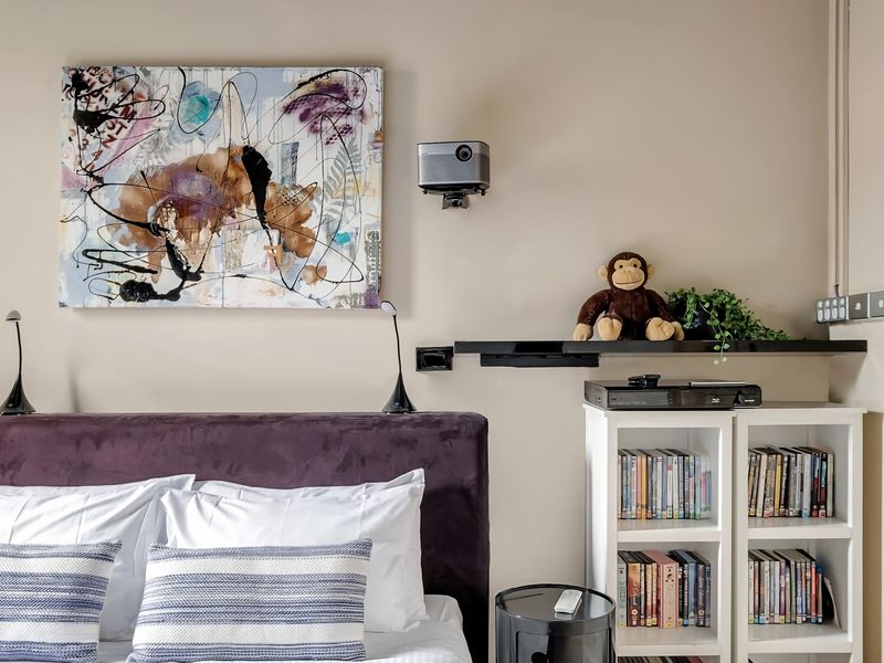 Mesmerising 3BR Home Cinema Room Spa Bath