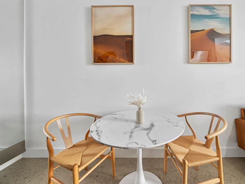 Modern Studio Retreat in Crown St with AirCon