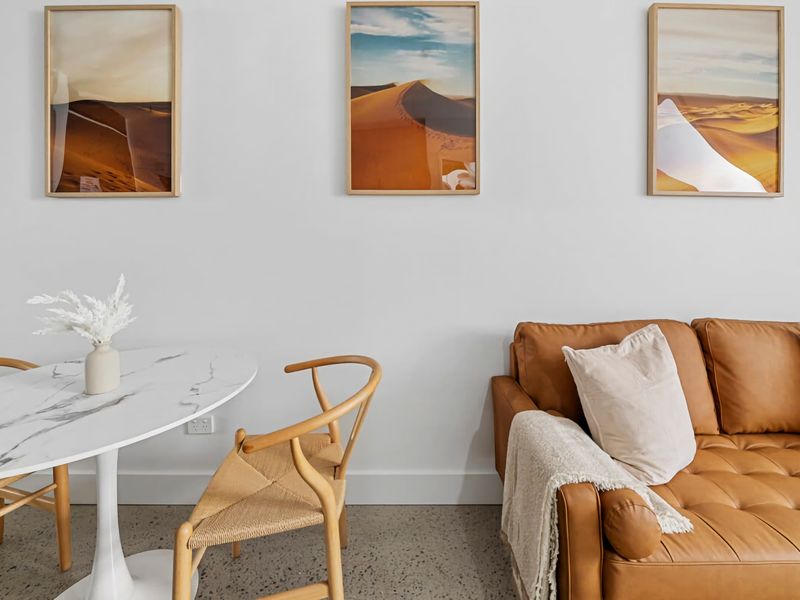 Modern Studio Retreat in Crown St with AirCon