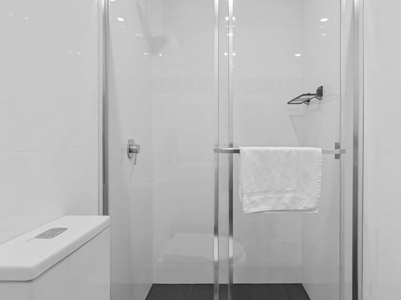 Modern Studio Retreat in Crown St with AirCon