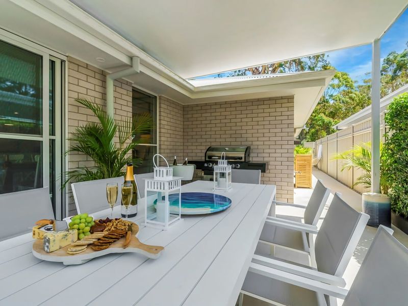 Oscar’s @ Broulee Beach Luxury Coastal Living