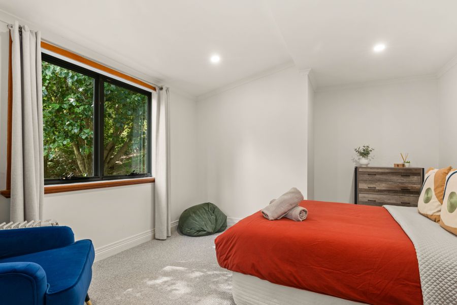 Sahali, Kangaroo Valley