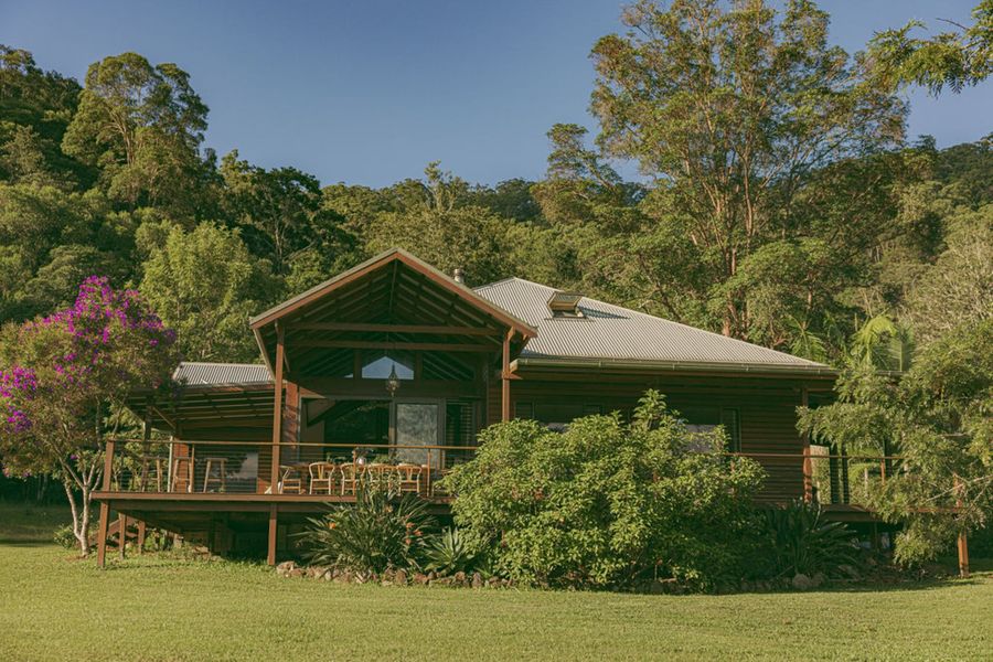 Nest holiday home