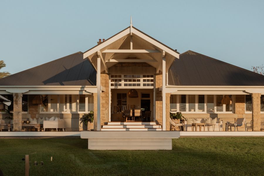 Hinterland House Full Estate holiday home