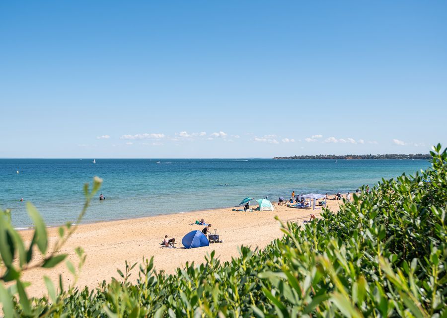 Parkdale beach less then a 2 minute walk away