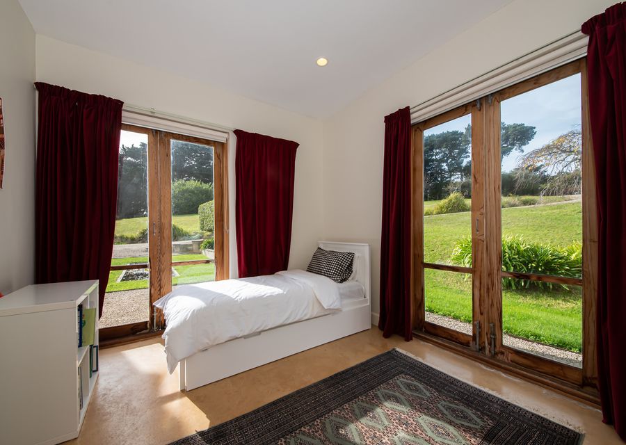 Shoreham Homestead Walk to Vineyards