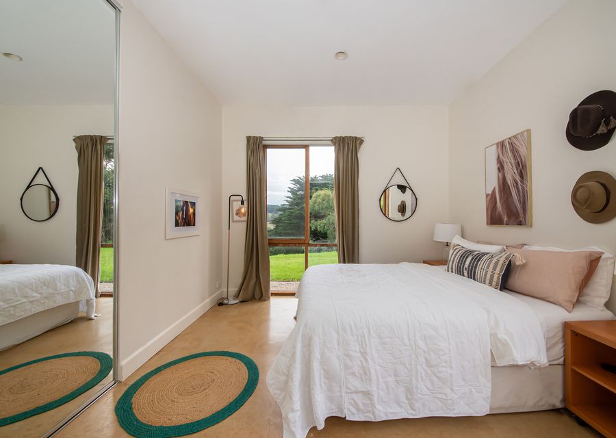 Shoreham Homestead Walk to Vineyards