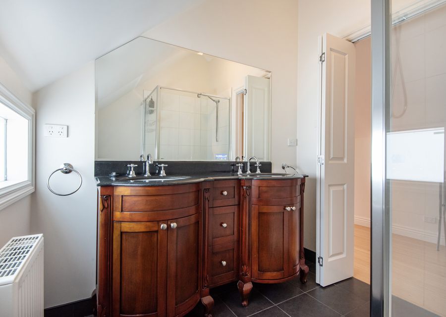 Master Ensuite