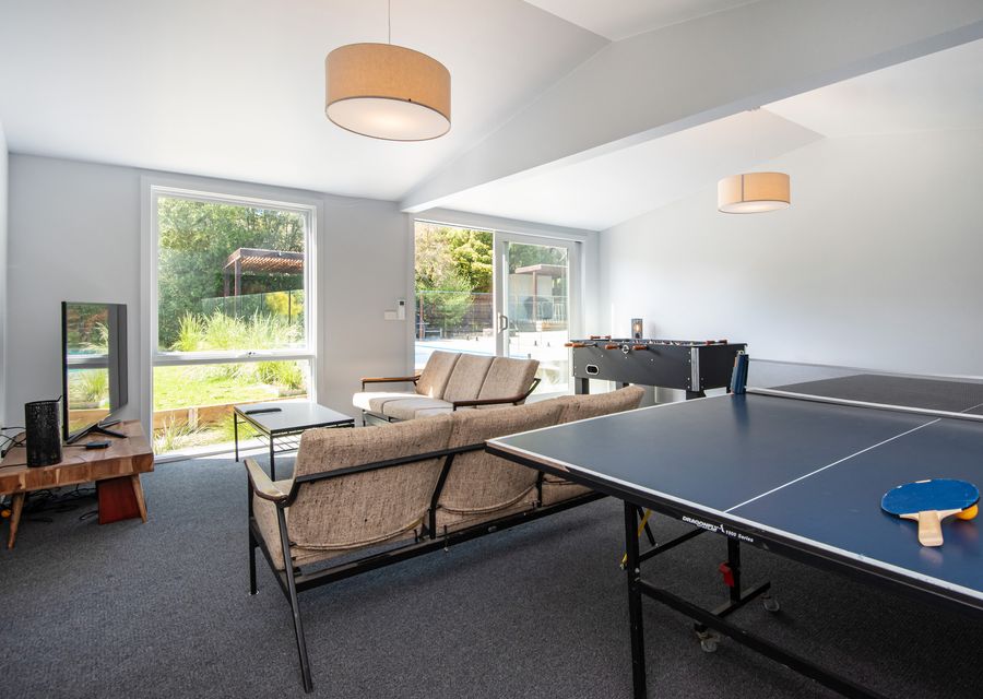 Games Room with Table Tennis Table, Foosball and TV