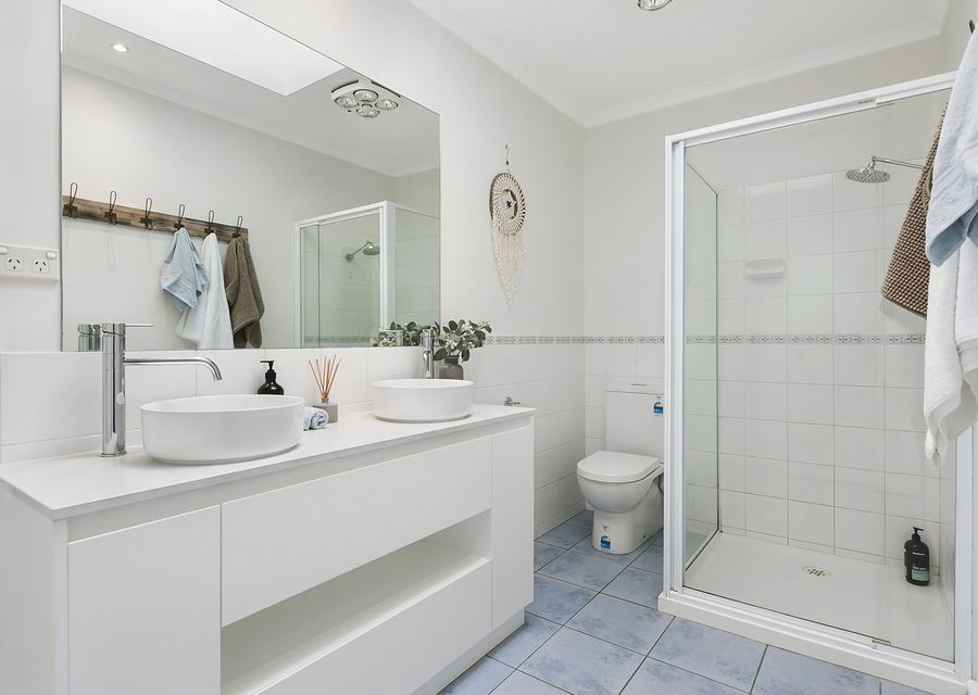 Ensuite