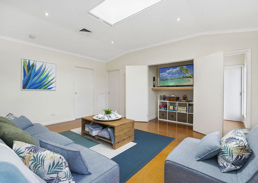 2nd living area