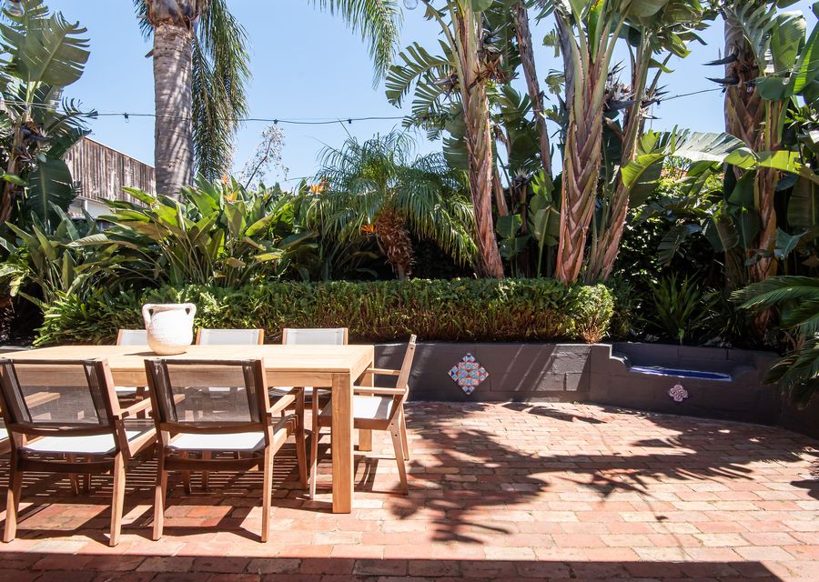 Outdoor courtyard with dining
