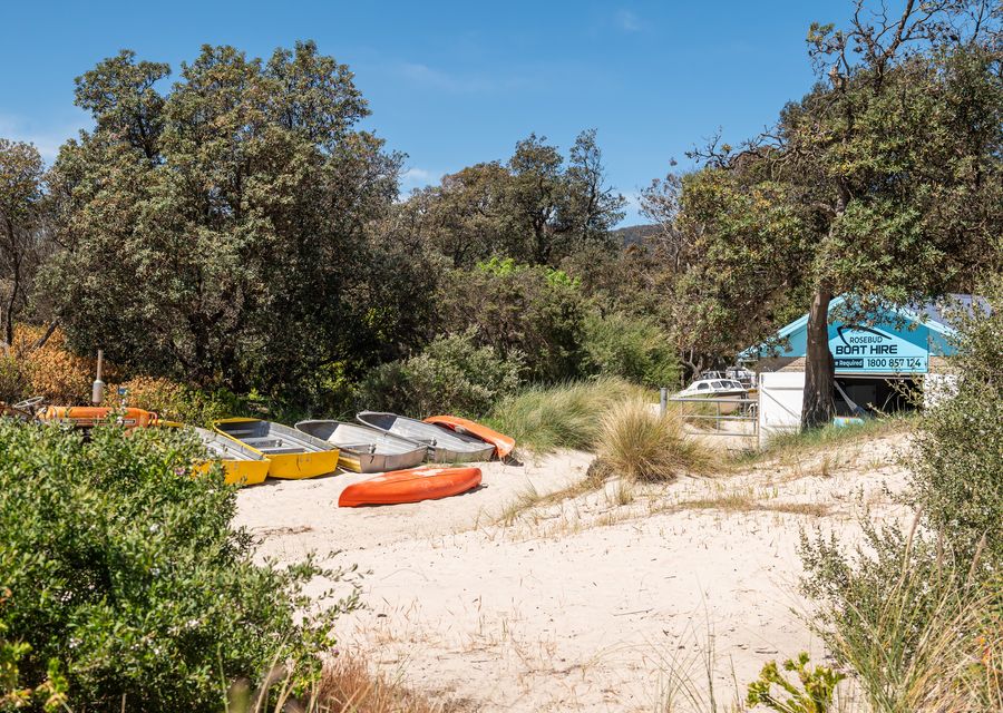 Kennington Beach Getaway with Spa