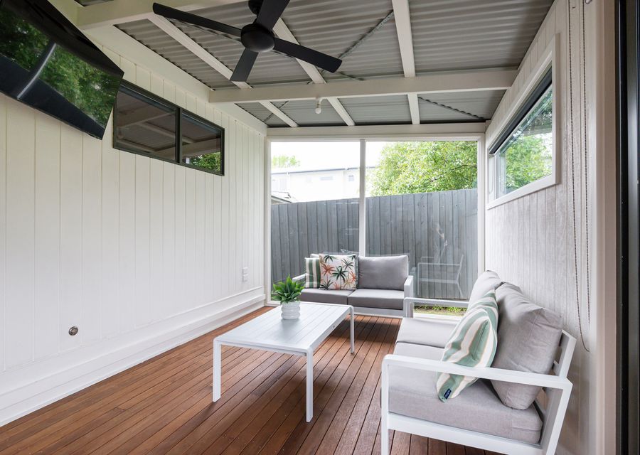 Kennington Beach Getaway with Spa