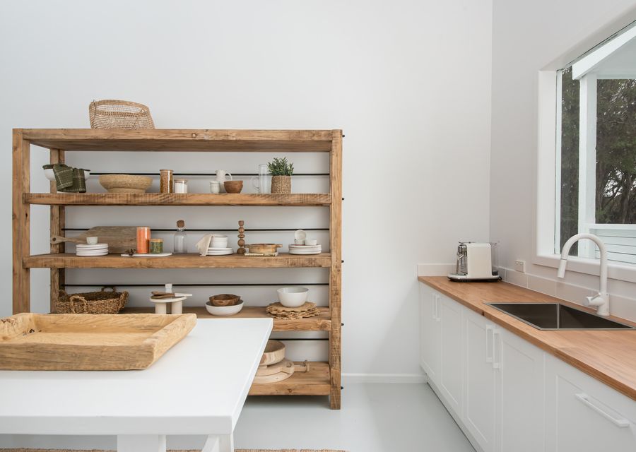 Large butlers pantry or second kitchen 
