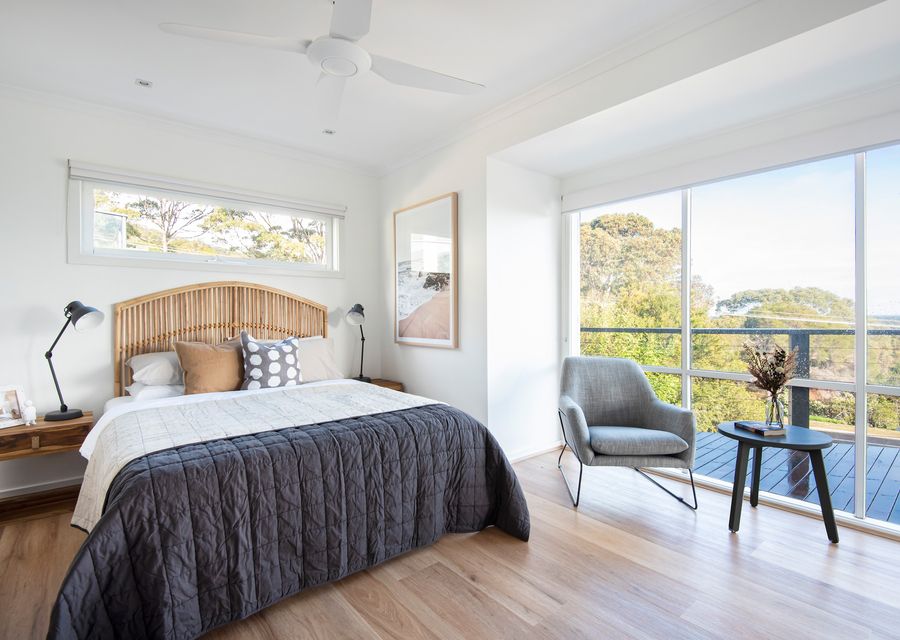 Upstairs master bedroom with en-suite 