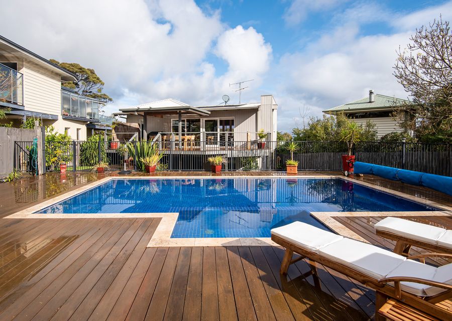 The stunning gas heated spa and pool, with pool side cabana