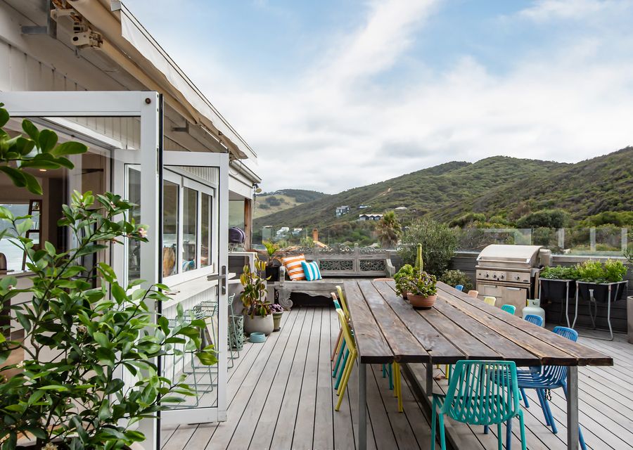 Decking with loads of space to enjoy 