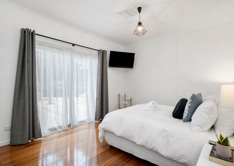 Master Queen bed bedroom with ensuite