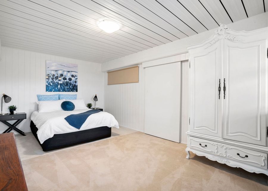 Downstairs queen 2 bedroom 