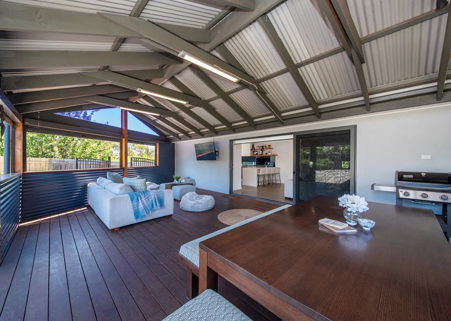 OUtdoor entertaining area 