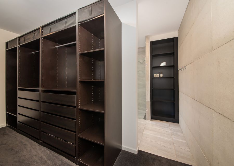 Walk in wardrobe off master bedroom 