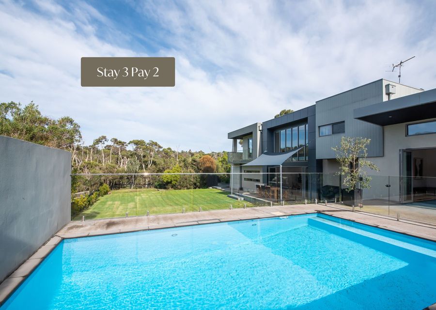 Augusta Private Acre Escape in Mount Martha with pool