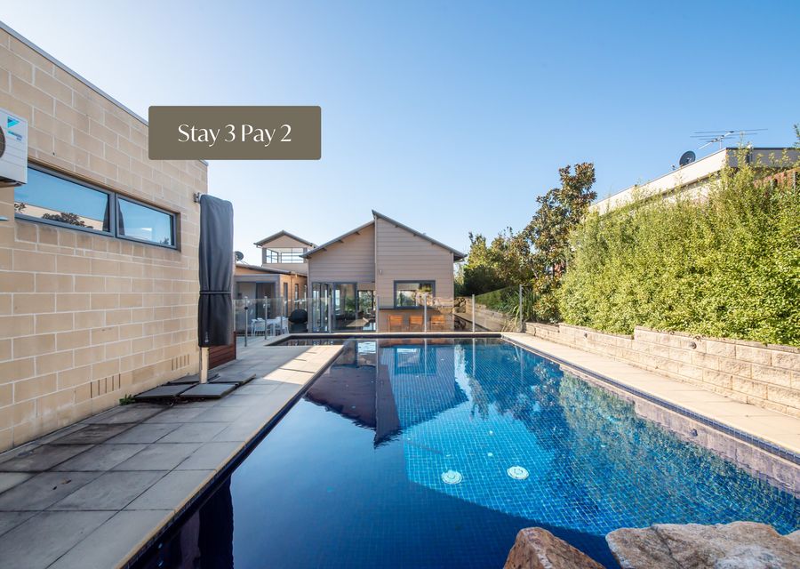 Rockleigh Bay – Gas Heated Spa and Solar Heated Pool