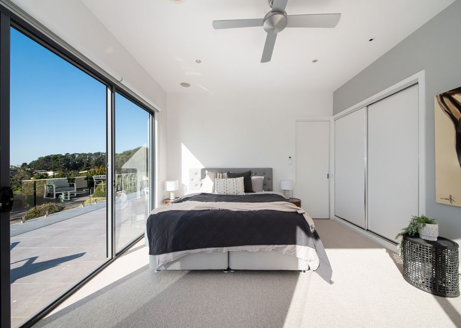 The master bedroom has a King bed that can be split into two King single beds.