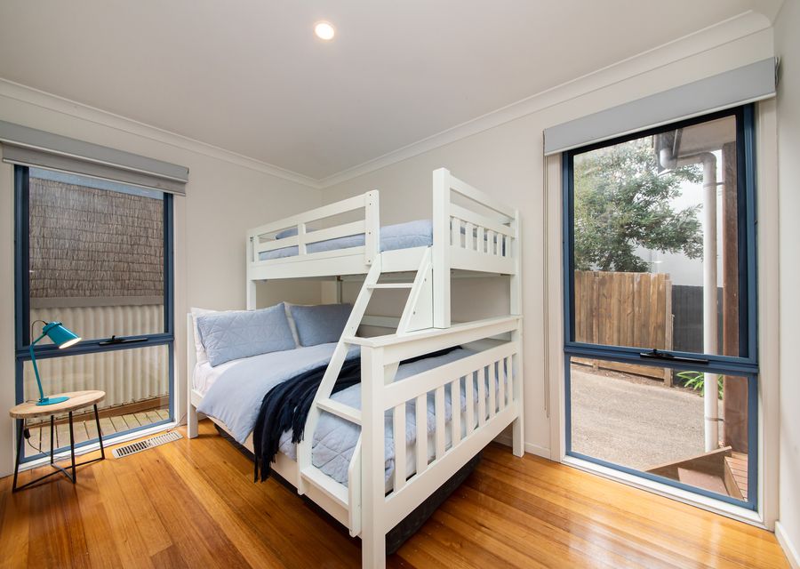 Bunk room with tri bunk