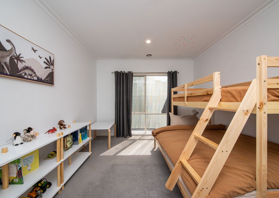 Malibu in Mt Martha with solar heated pool