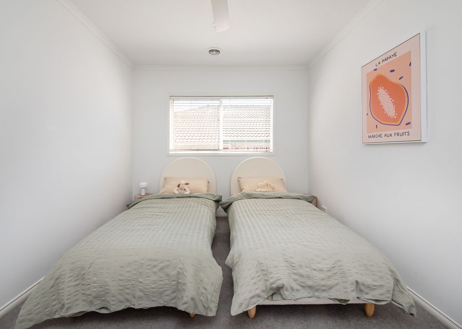 Malibu in Mt Martha with solar heated pool