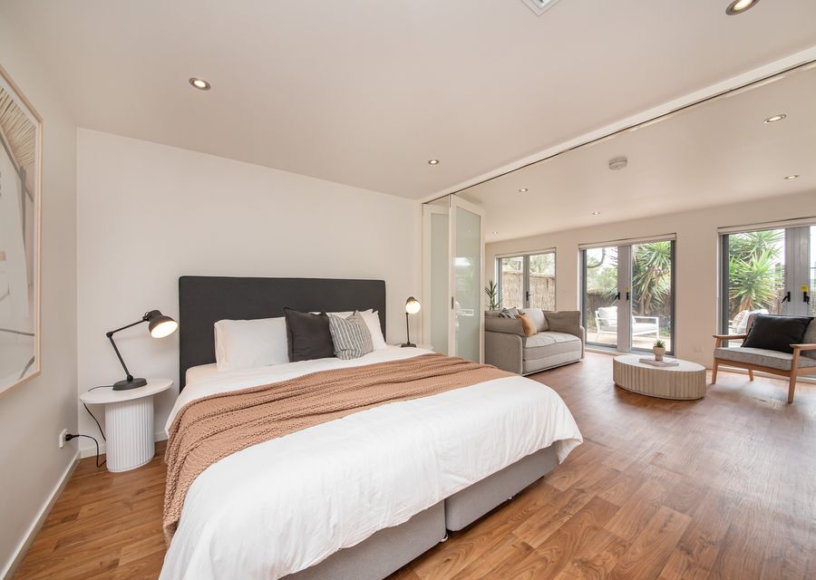 Master bedroom with King bed (and ensuite)