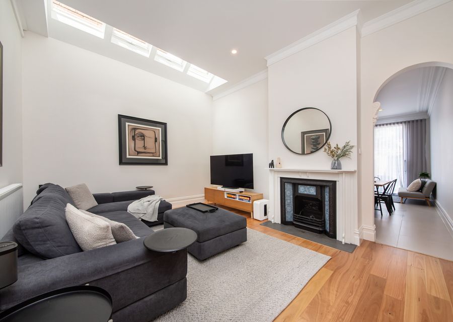 Second living with ornamental fireplace (looks on;ly sorry) 