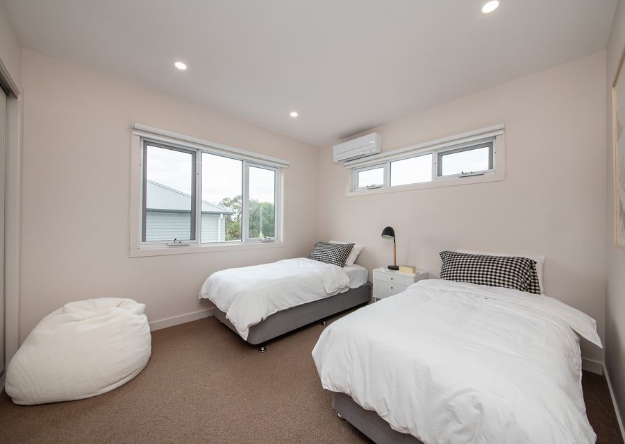 Bedroom 3 with two single beds