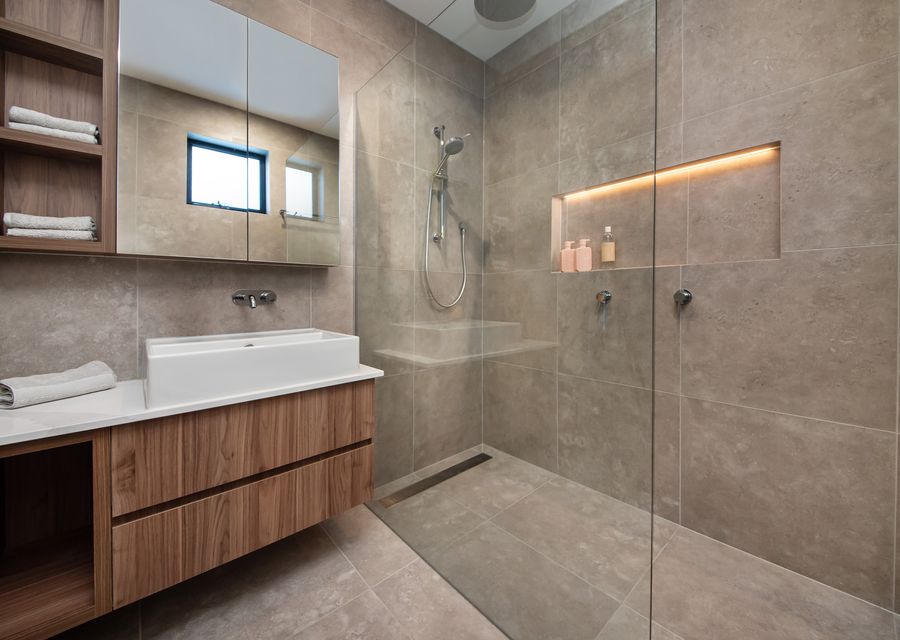 Ensuite bathroom 