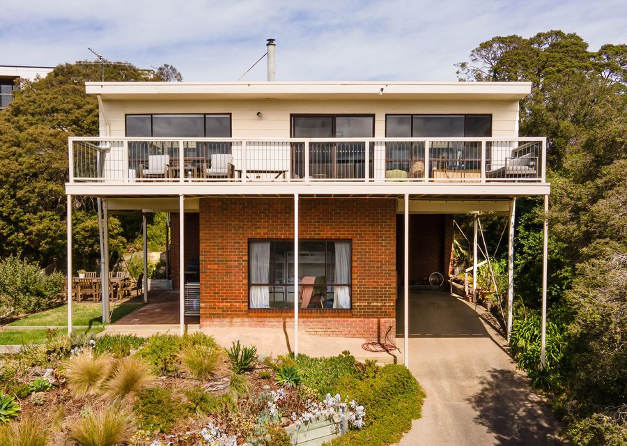 Koonya Treetops with Cedar Spa