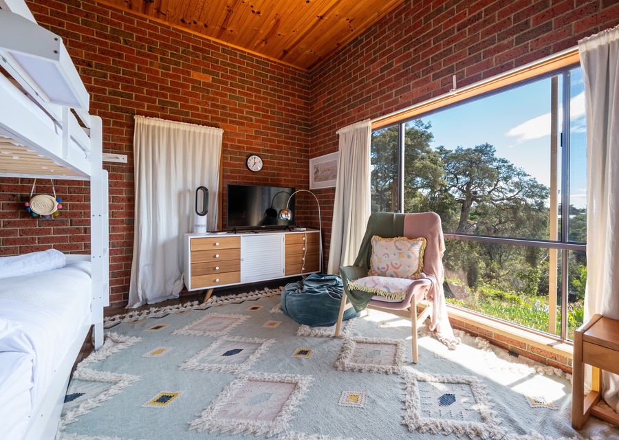 Koonya Treetops with Cedar Spa