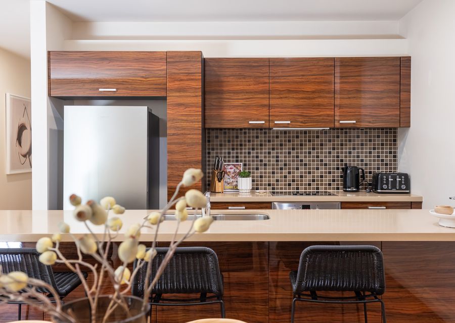 Fully equipped kitchen with nepresso coffee machine 